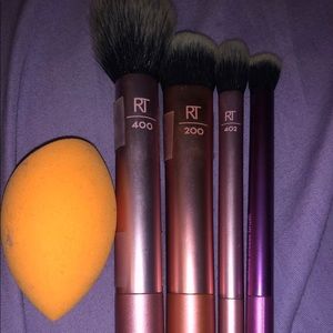 Makeup brushes